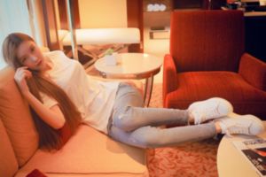 迪拜女孩在线